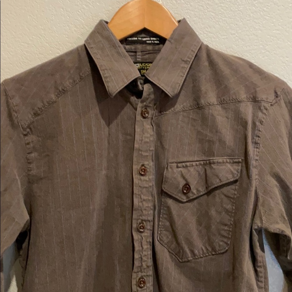 Volcom Men’s Long Sleeve Button Down Size Small - image 3